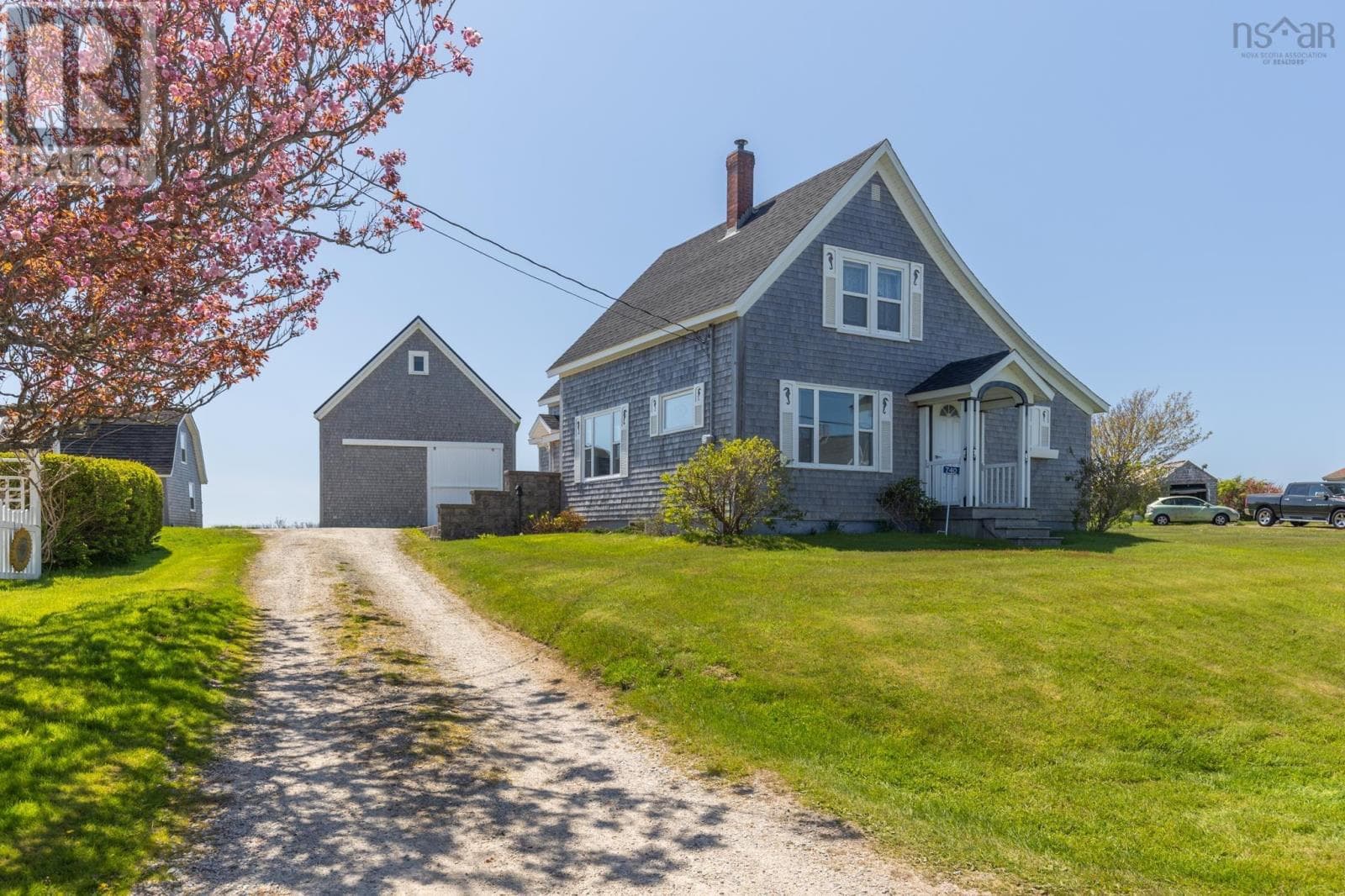 740 PEMBROKE ROAD — photo 3