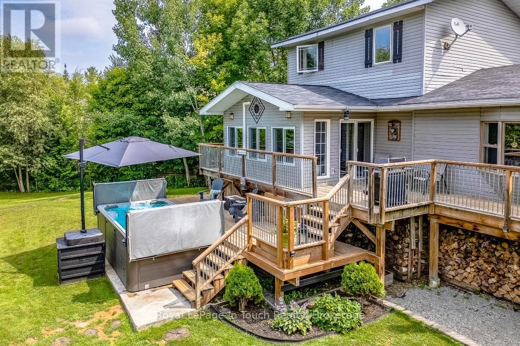36 MEADOWS AVENUE in 