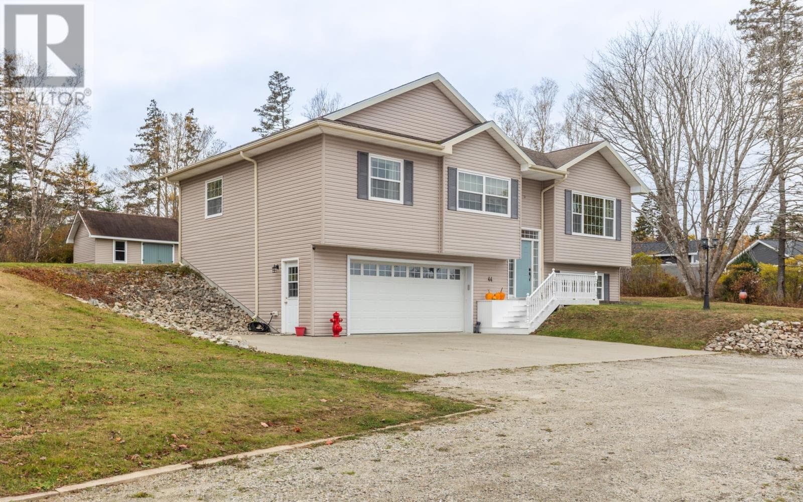 44 BIRCH DRIVE — photo 4