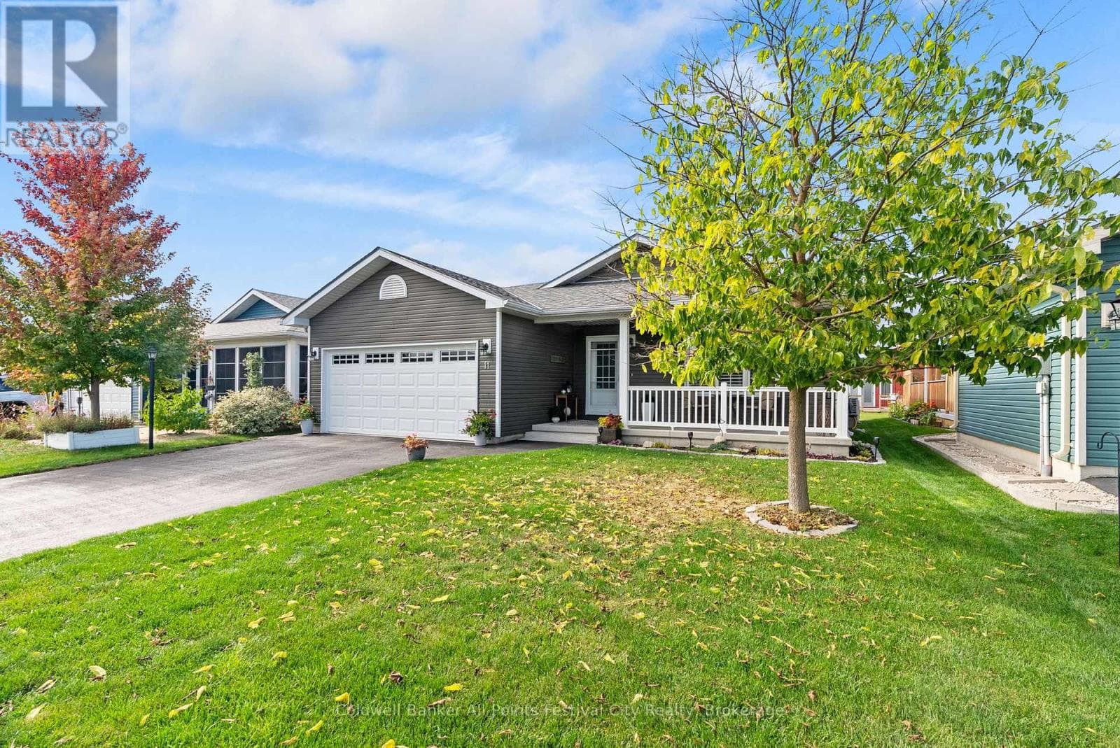 11 WINDWARD WAY SOUTH, OnePoint — photo 4