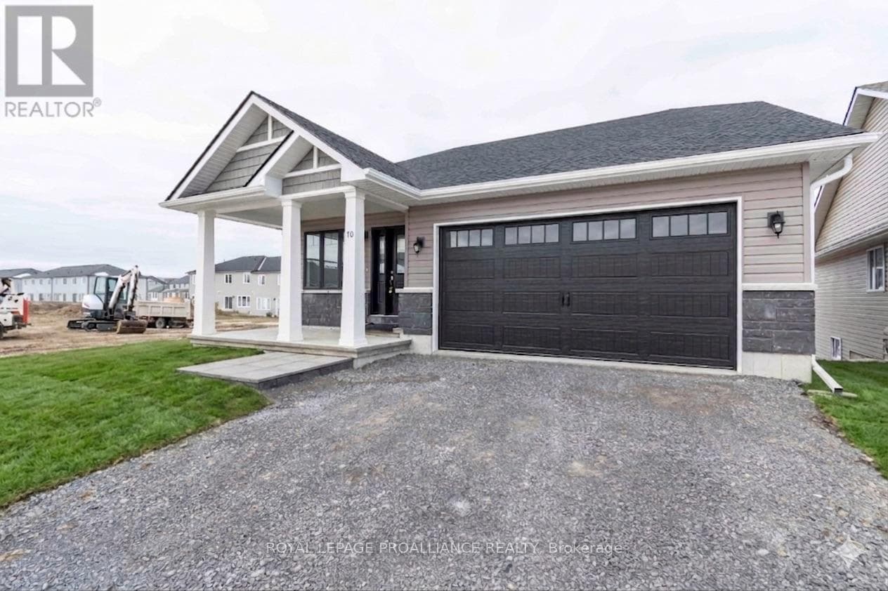 70 STIRLING CRESCENT in 