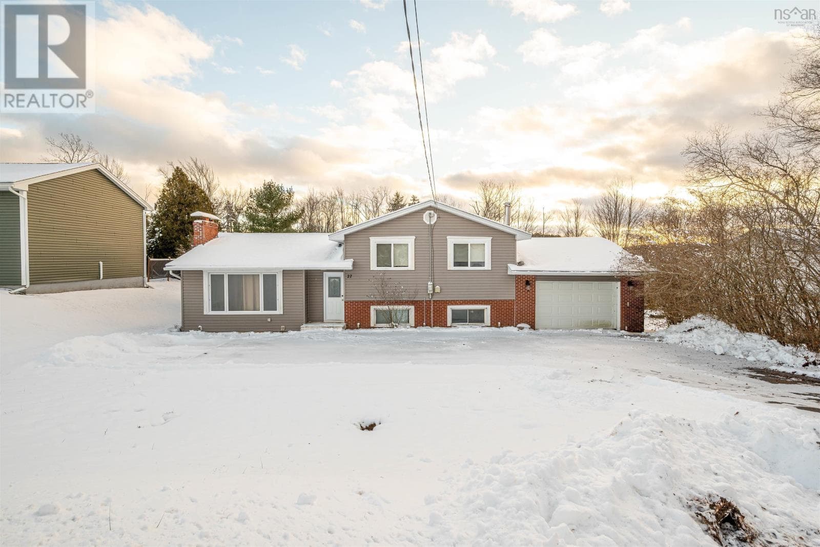 27 GROVE AVENUE — photo 2