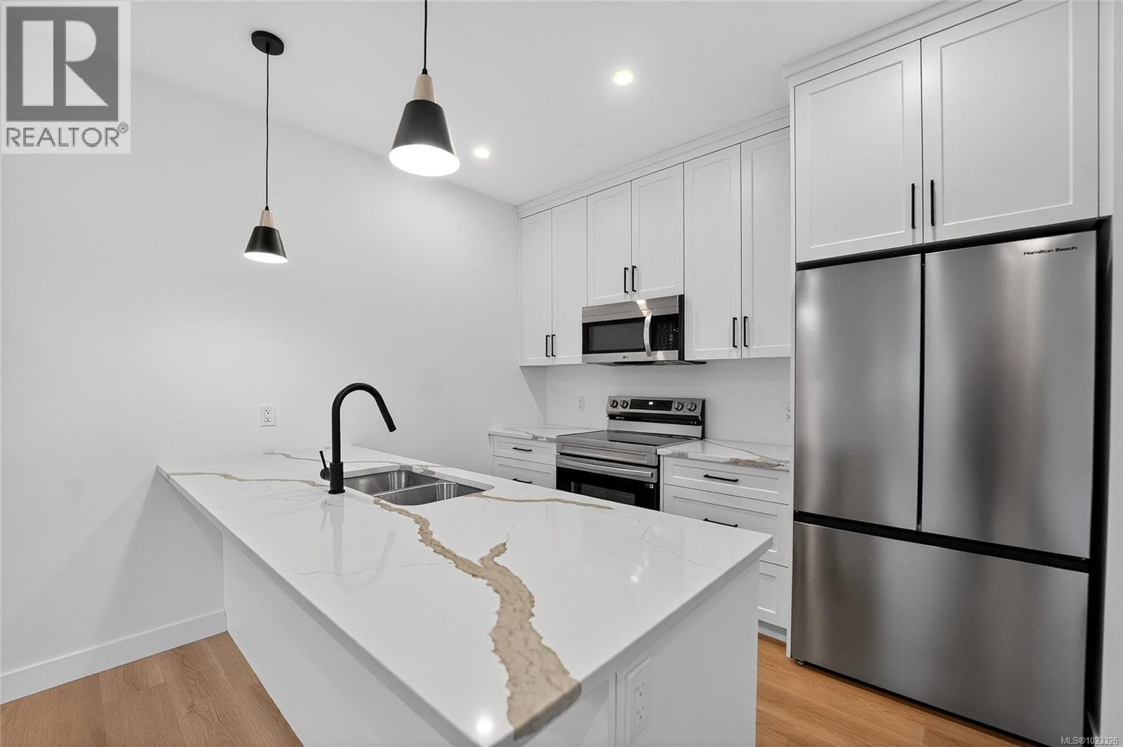 A 122 PLANTE CRESCENT — photo 5