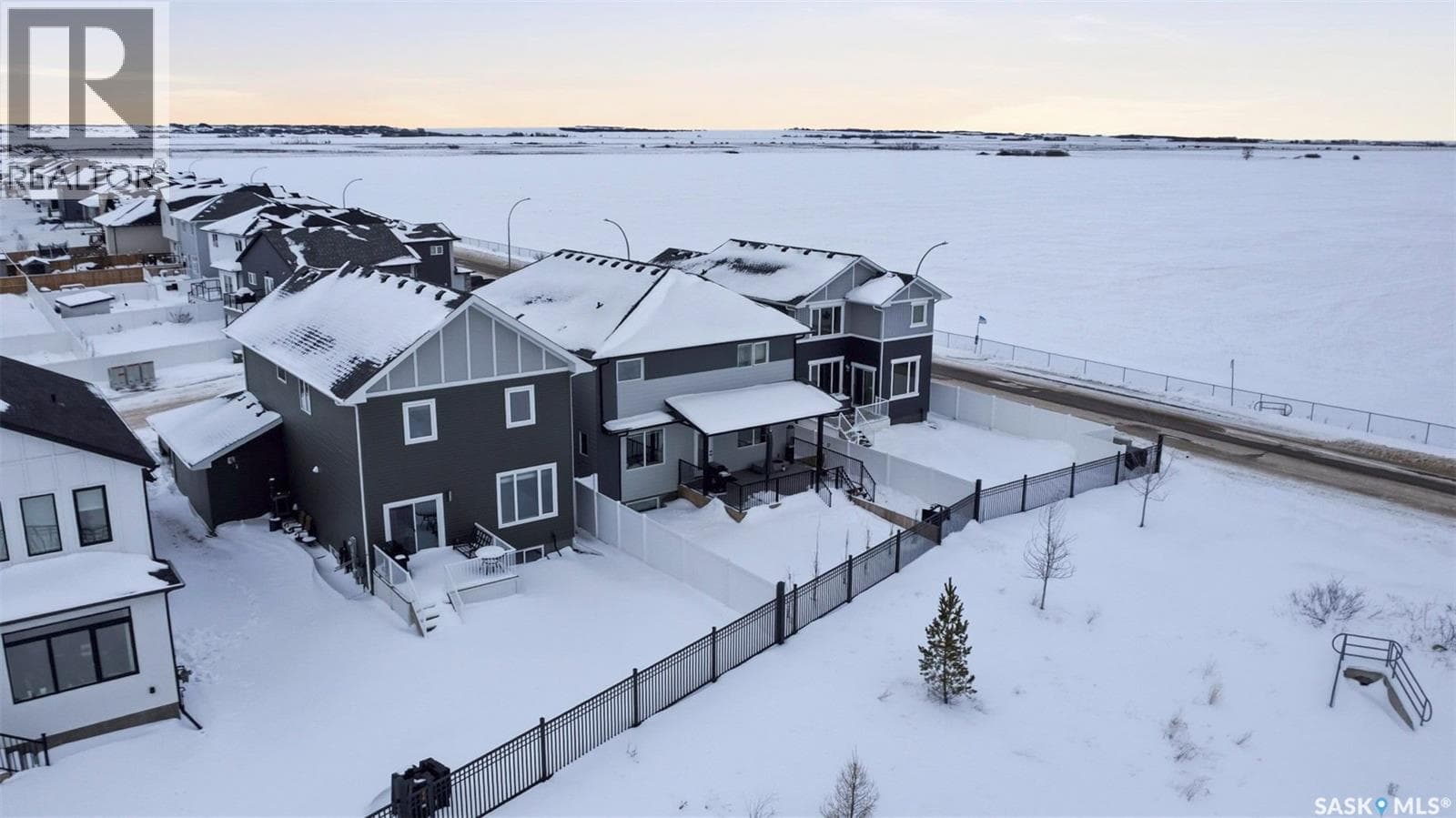 112 FORSEY AVENUE — photo 3