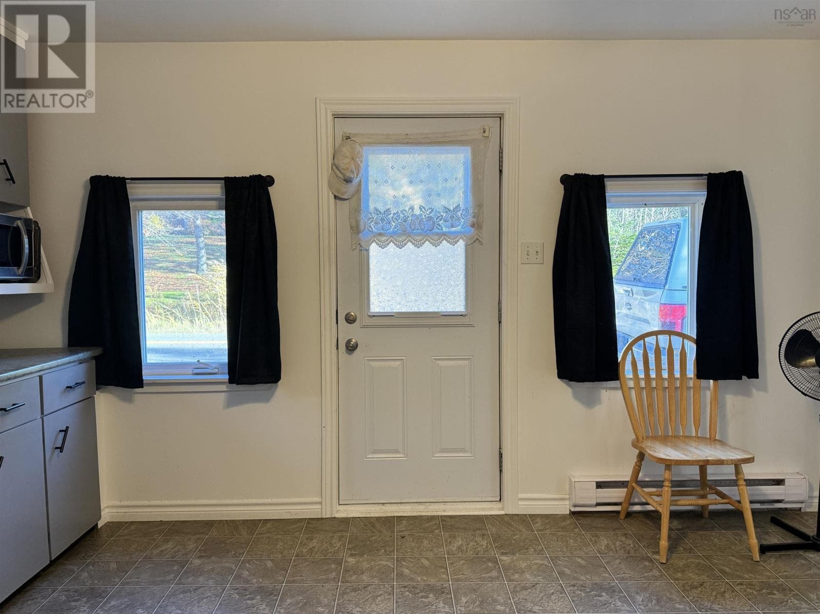3759 EAST RIVER EAST SIDE ROAD — photo 4