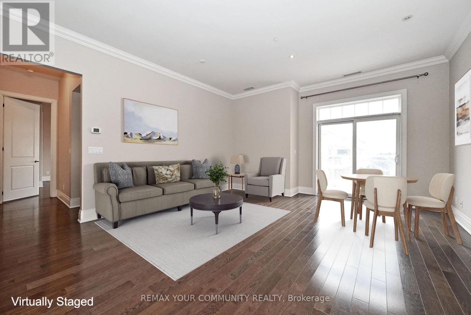 416 - 80 BURNS BOULEVARD — photo 5