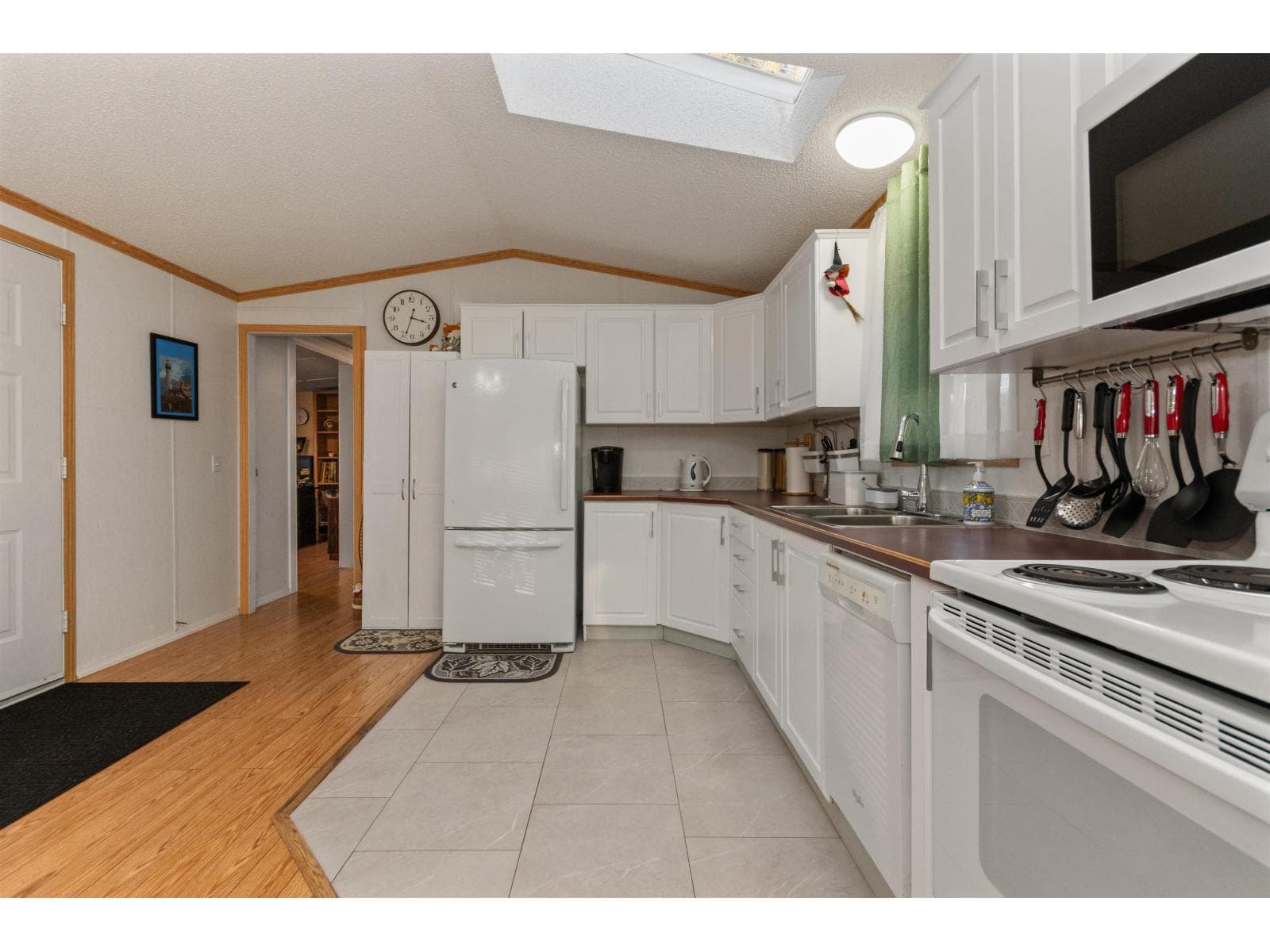 3 6338 VEDDER ROAD, Sardis South — photo 4