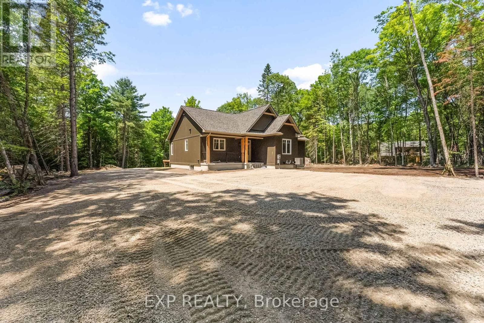 747 LAKEWOODS DRIVE — photo 4