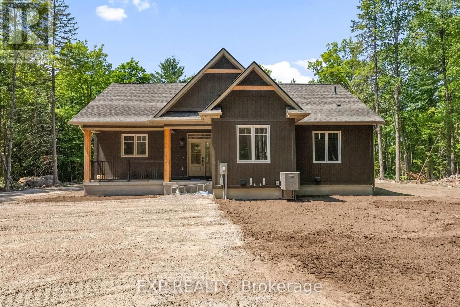 747 LAKEWOODS DRIVE — photo 2