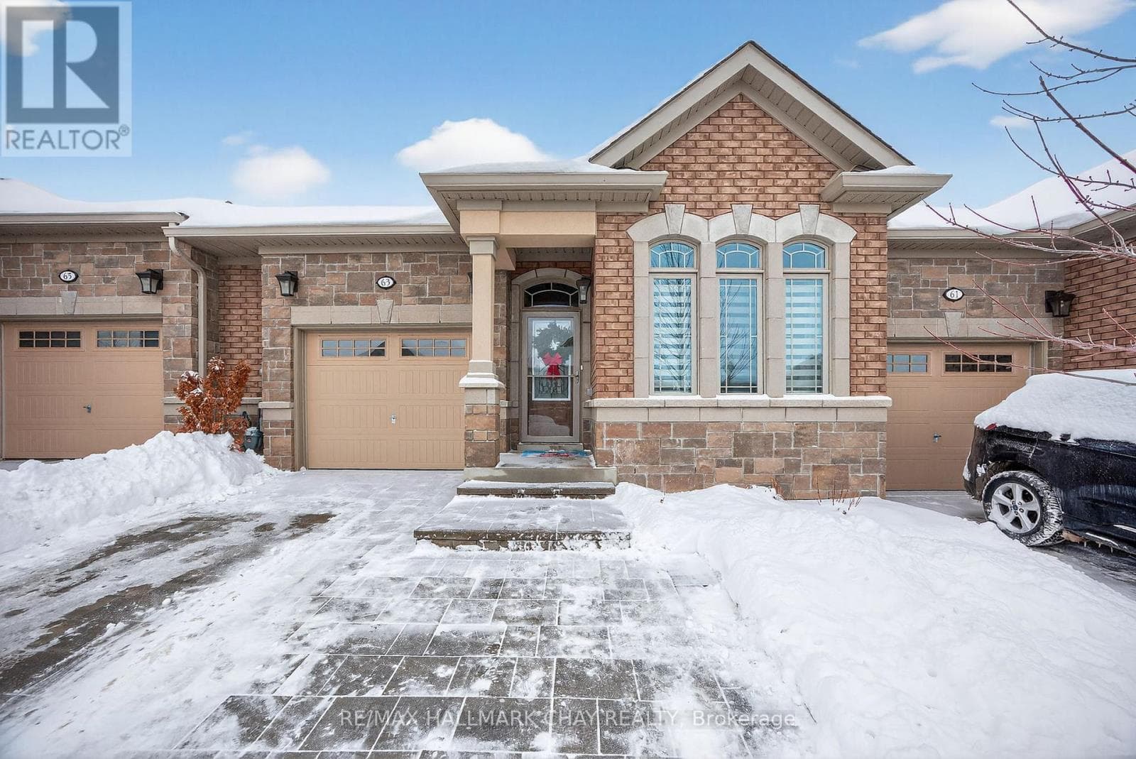 63 SUMMERHILL DRIVE — photo 2