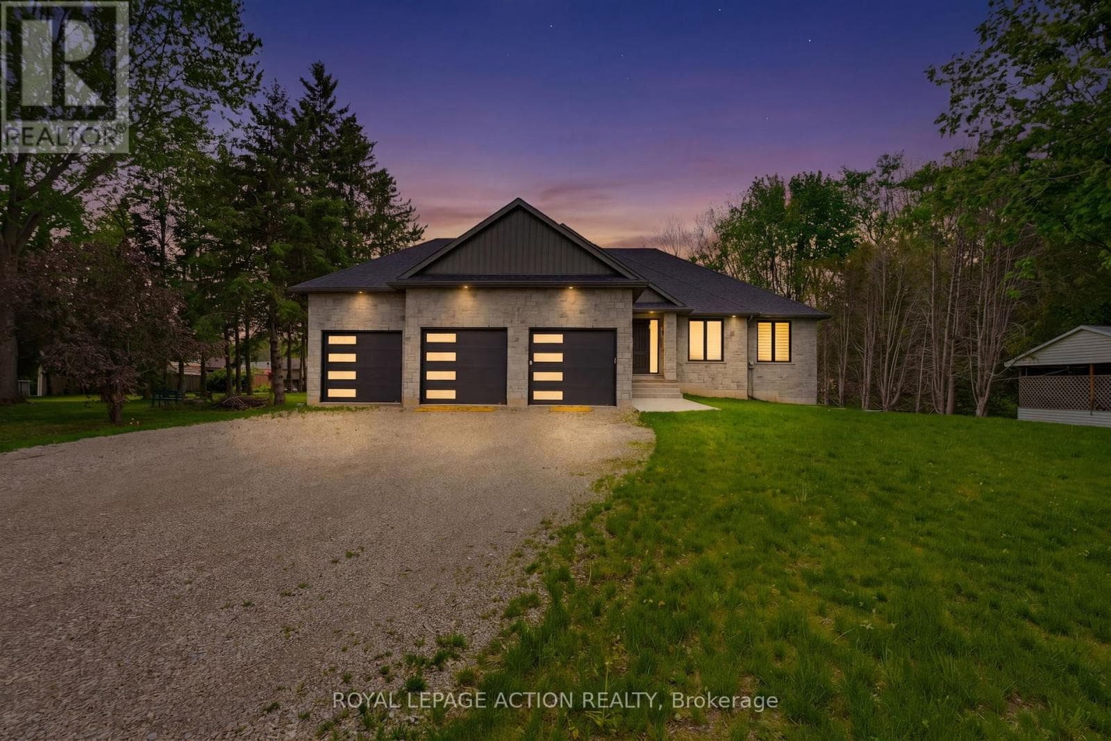 3 KINGS Lane in 