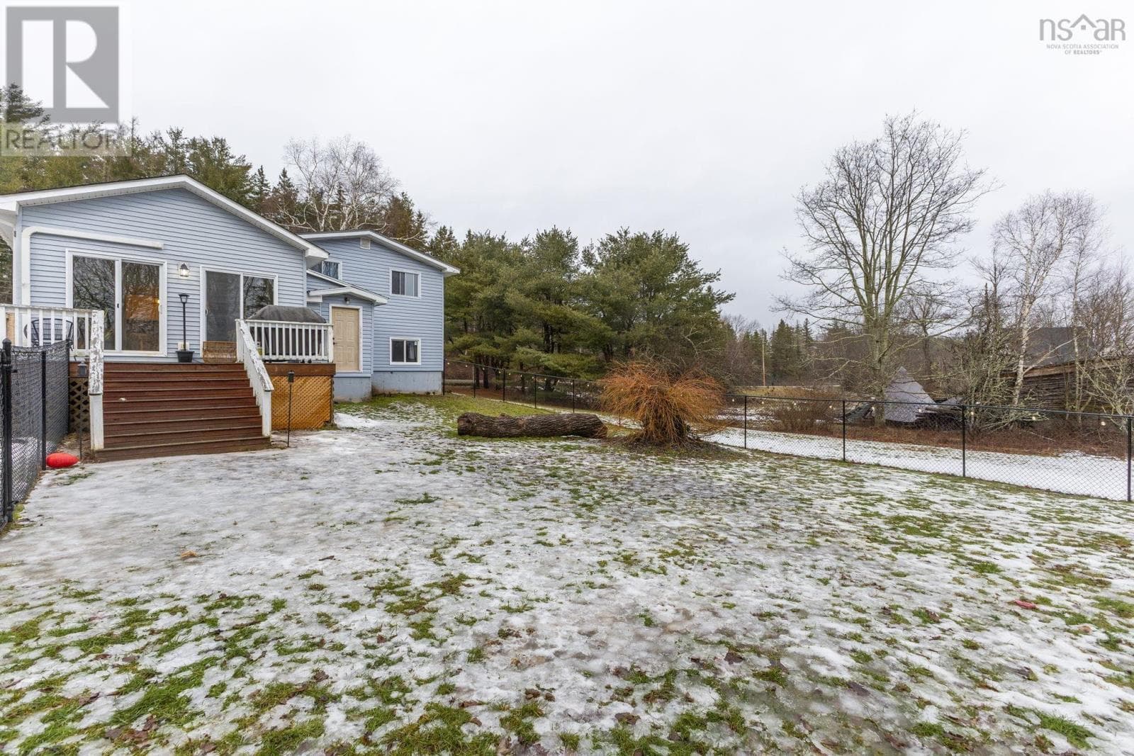 2408 WYVERN ROAD — photo 4