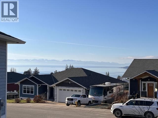 4380 QUEBEC AVE, Powell River — photo 2