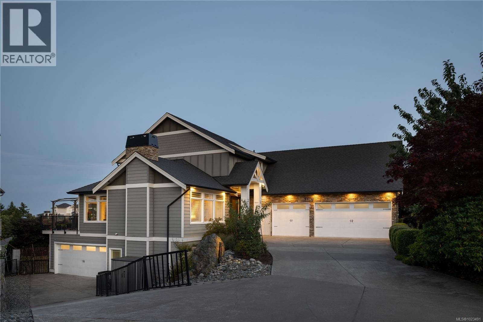 2287 NICKLAUS DRIVE — photo 2
