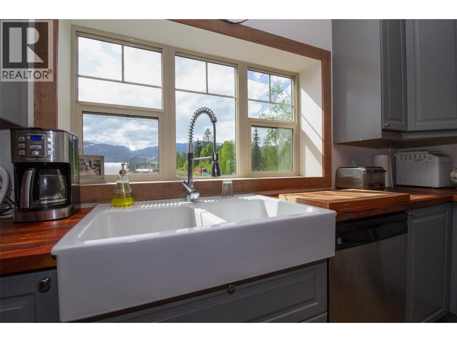 1905 HAY ROAD, Interior REALTORS® — photo 5