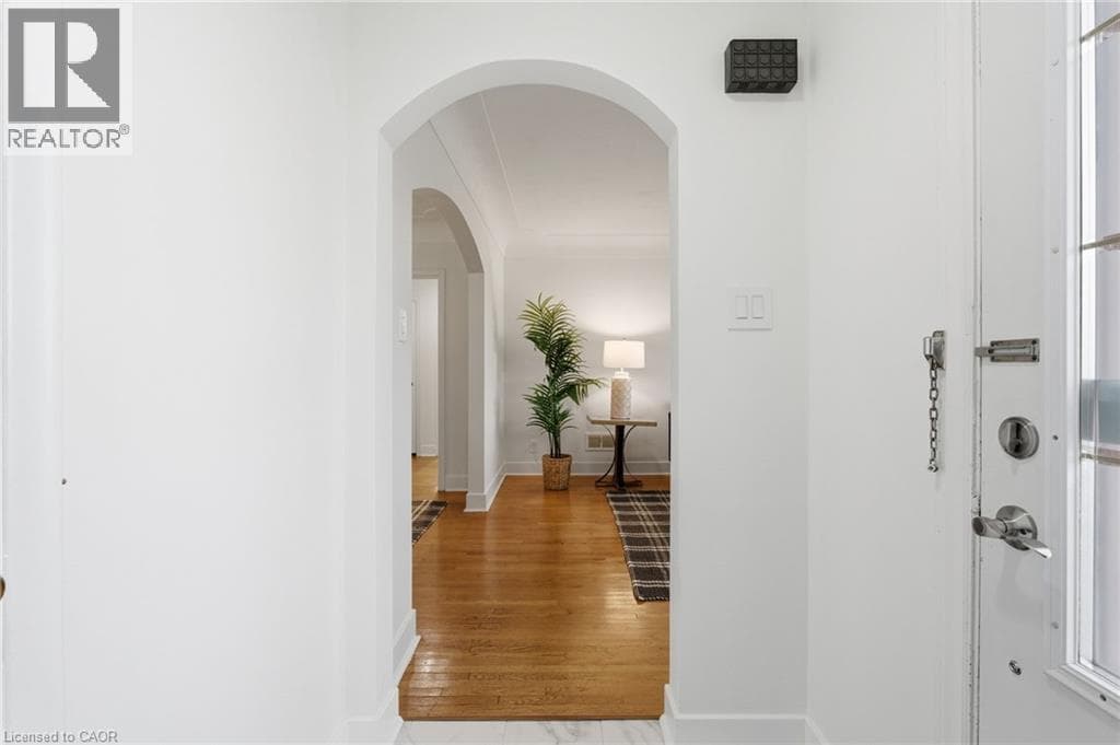 53 LIVINGSTON AVENUE — photo 5