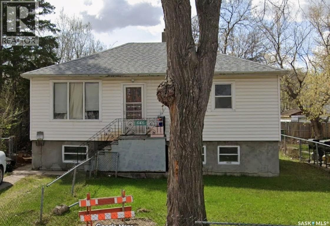 646 MCTAVISH STREET in Parkdale
