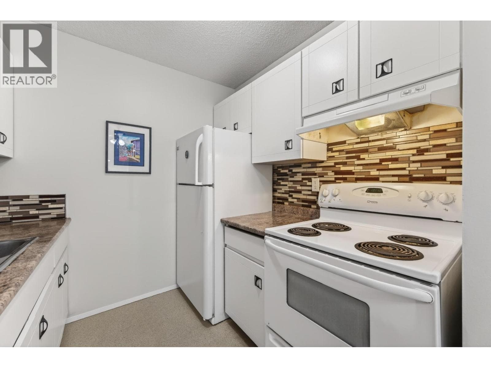 751 GRANDVIEW Terrace Unit# 308 — photo 2