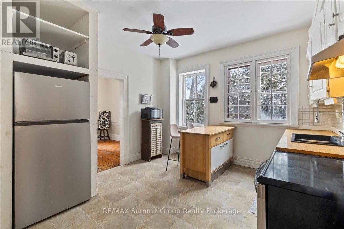 13 COLLINGWOOD STREET — photo 4