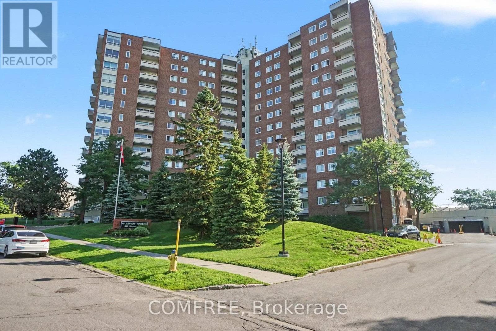 817 - 915 ELMSMERE ROAD in BEACON HILL SOUTH - CARDINAL HEIGHTS