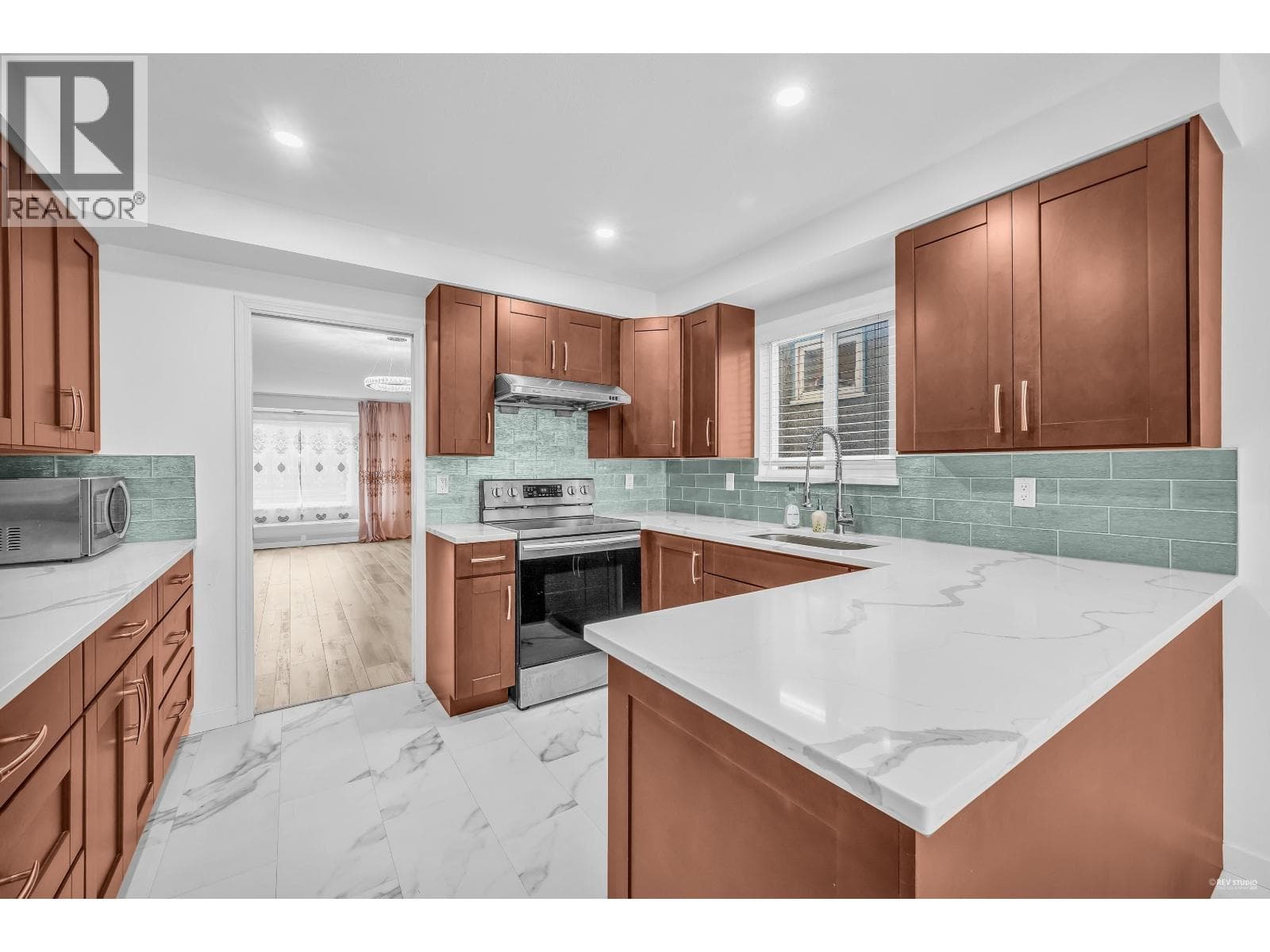 62 WEST 63RD AVENUE — photo 2