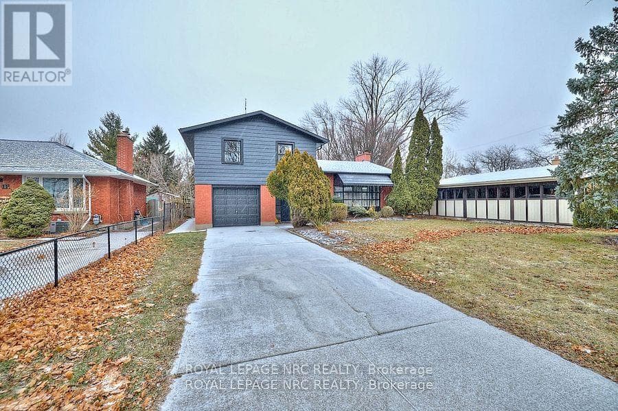 13 BYRNE BOULEVARD — photo 3