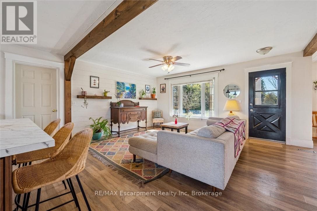 323135 DURHAM Road E — photo 5