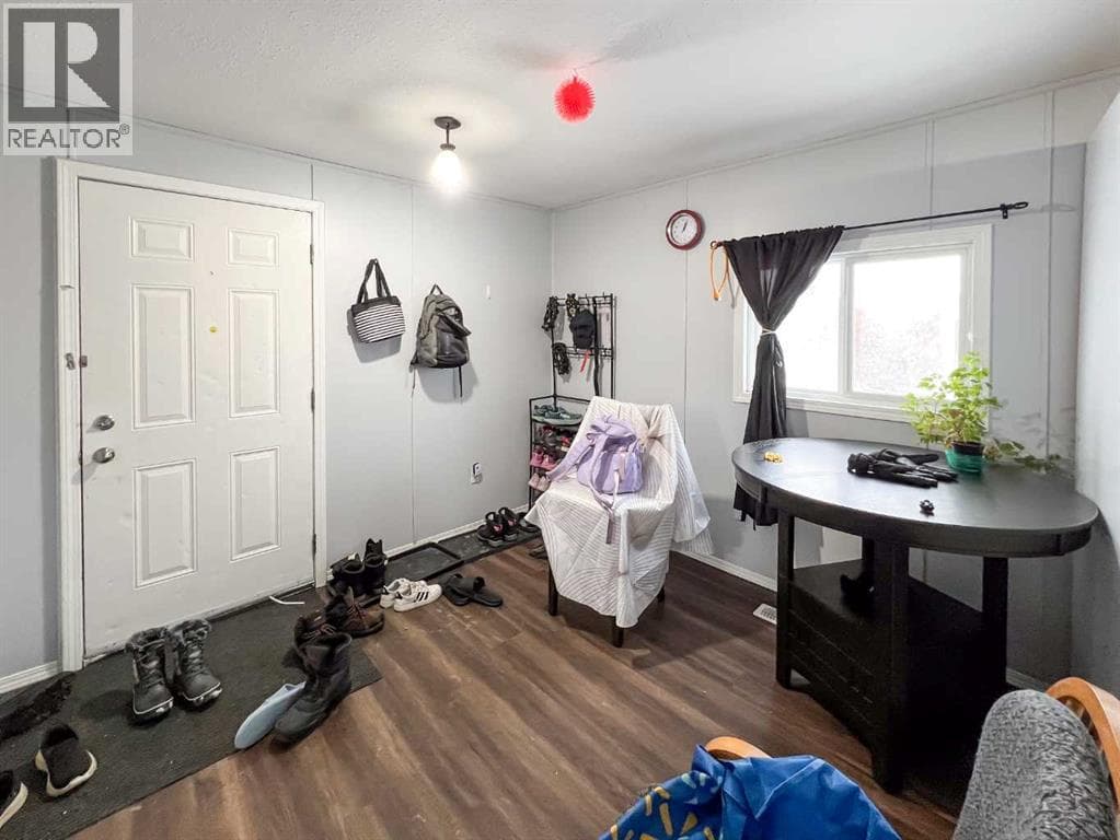 4919 1 STREET, Grande Prairie — photo 4
