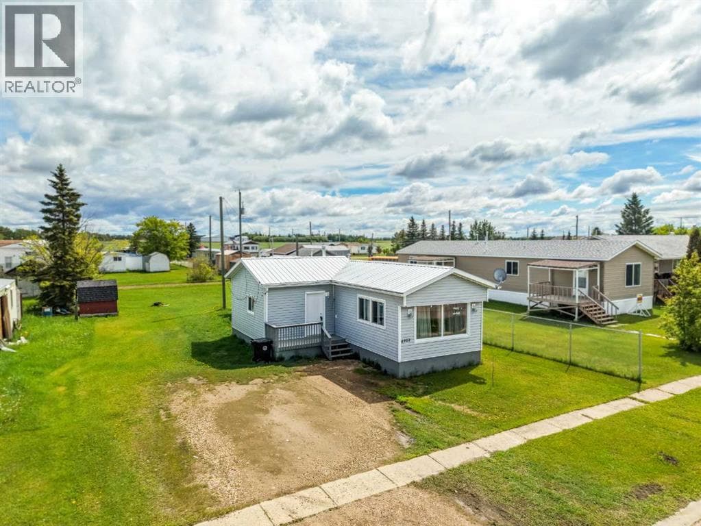 4919 1 STREET, Grande Prairie — photo 3