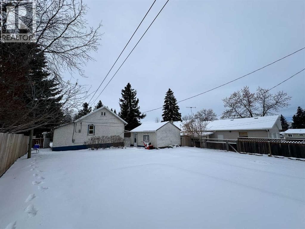 4508 42 Avenue — photo 3