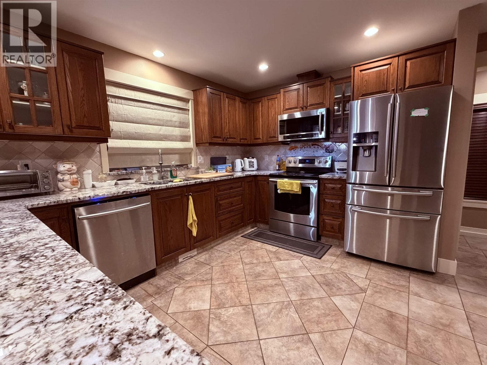 5393 SANS SOUCI ROAD — photo 4
