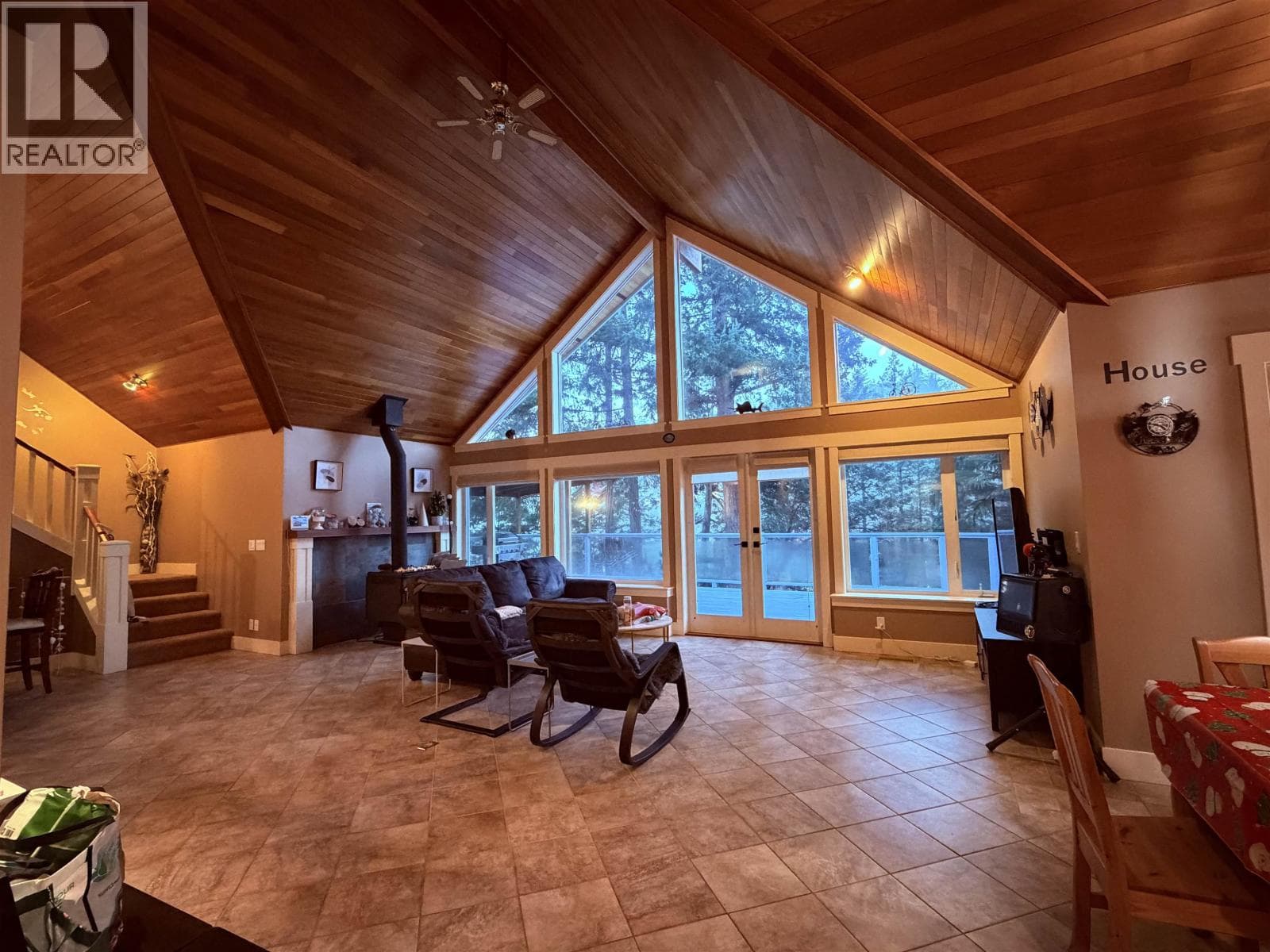 5393 SANS SOUCI ROAD — photo 5