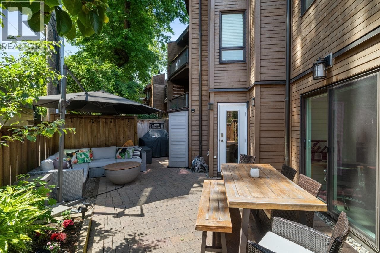 204 2410 CORNWALL AVENUE in Kitsilano