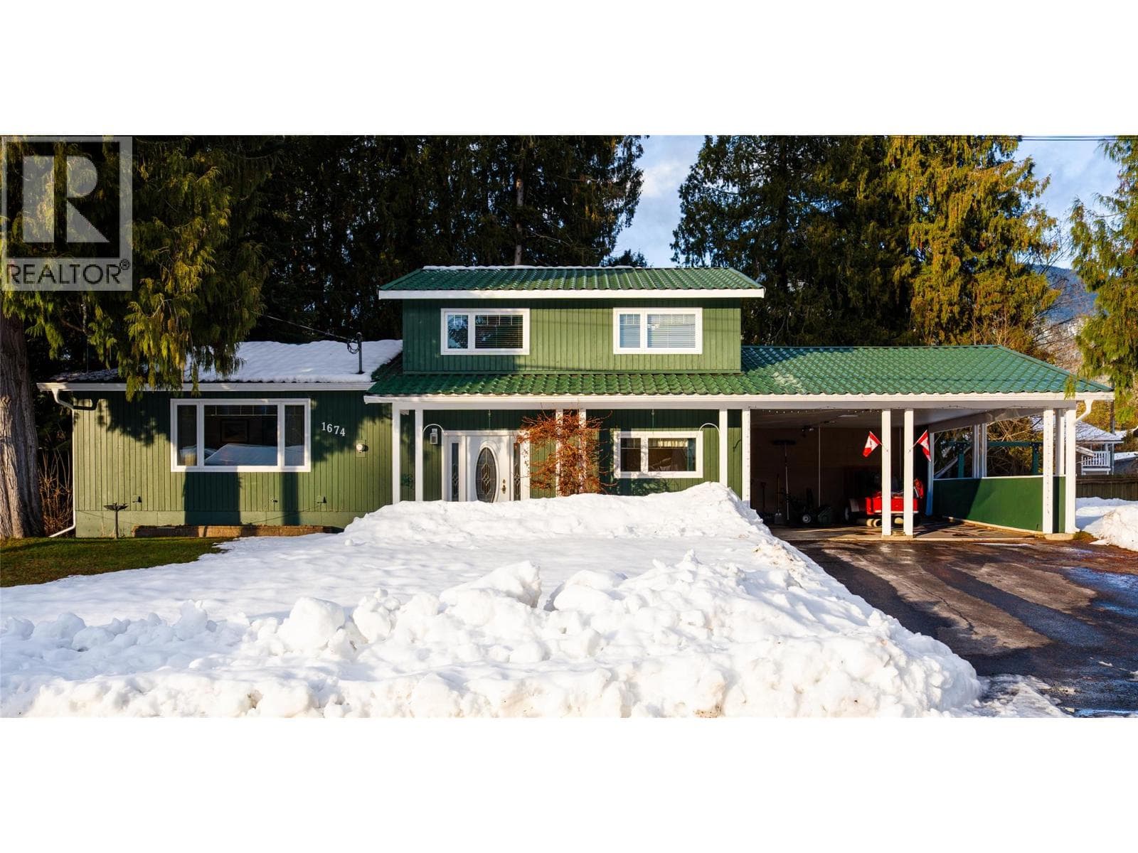 1674 Dogwood Drive
