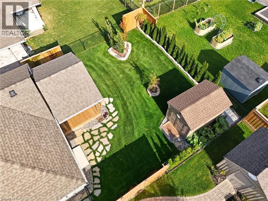 16 FORBES Crescent — photo 2