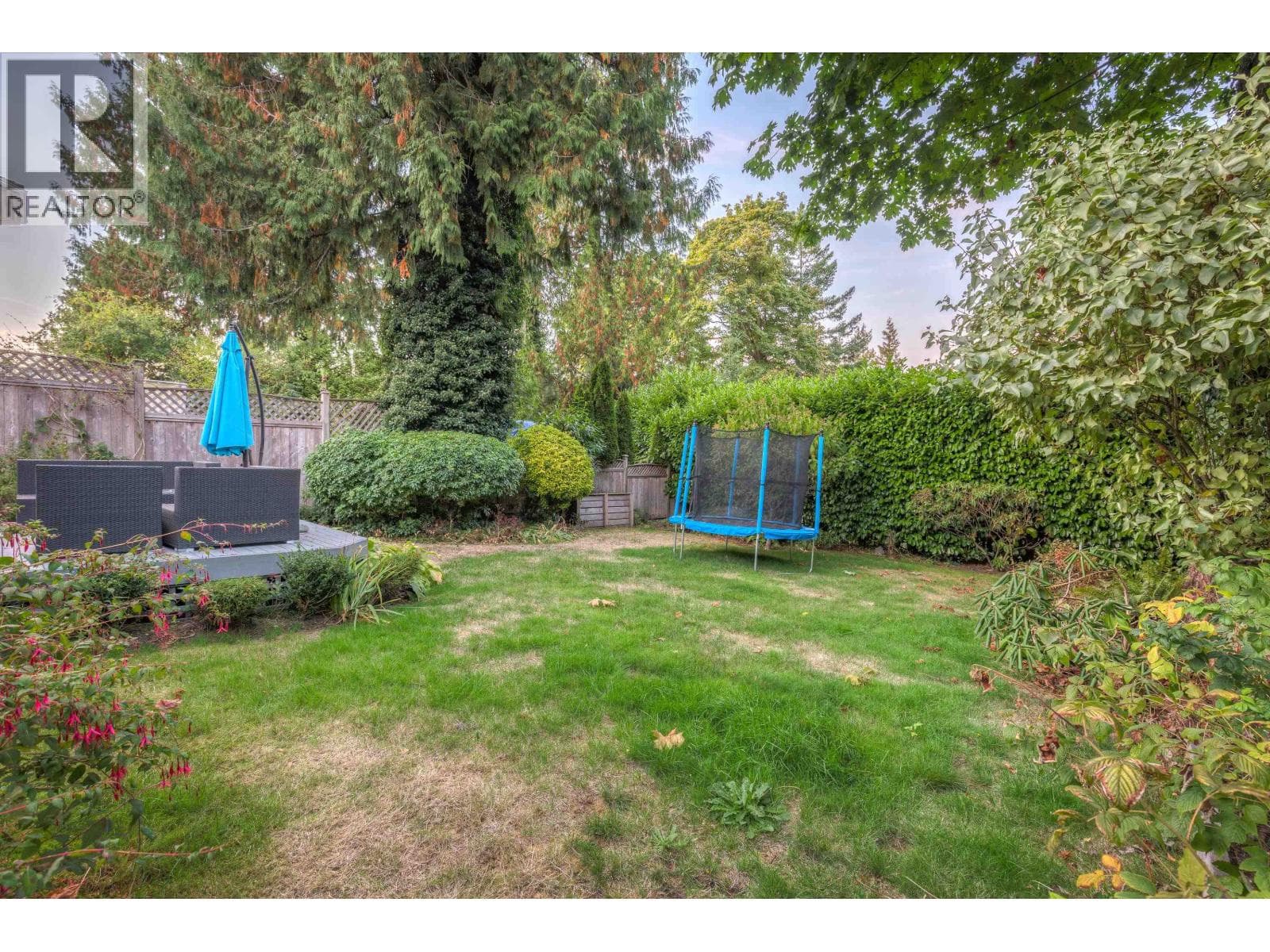 6431 ROSEBERY AVENUE — photo 4
