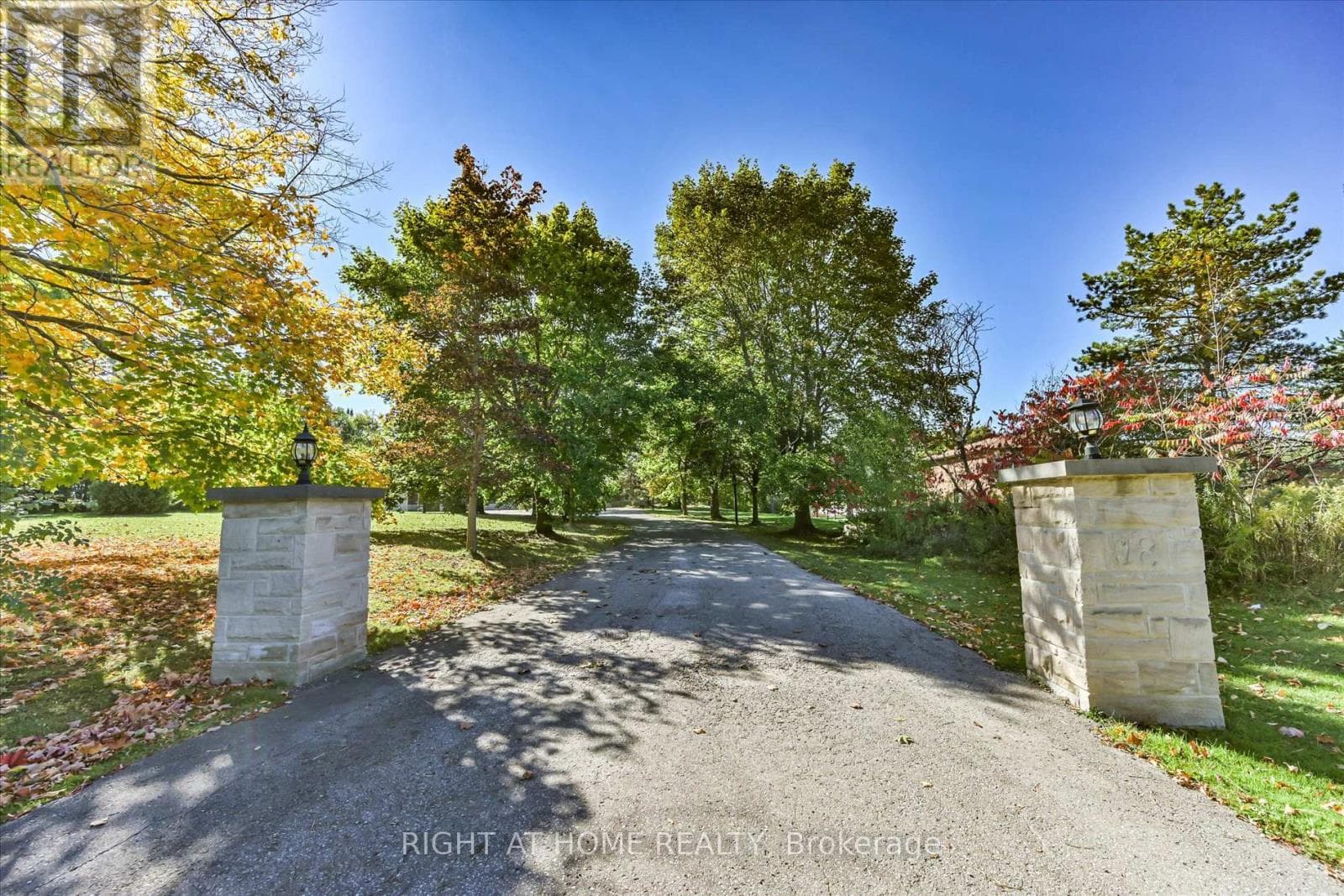 18 MCCOWAN LANE in Ballantrae-Stouffville