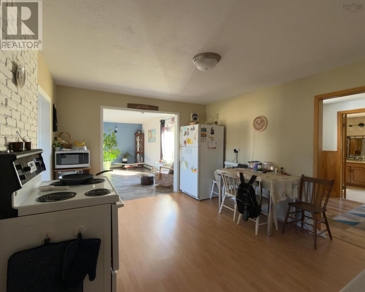 2099 COMEAUS HILL ROAD — photo 4