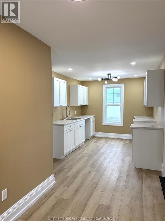 289 QUEEN STREET — photo 2