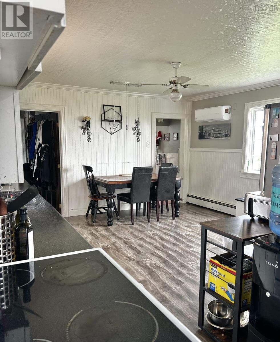 1268 HIGHWAY 335 — photo 2