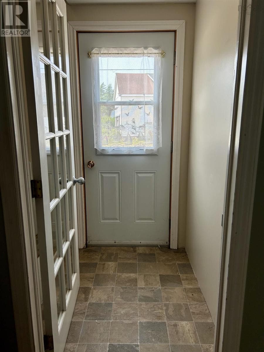55 NEWELL ROAD — photo 2