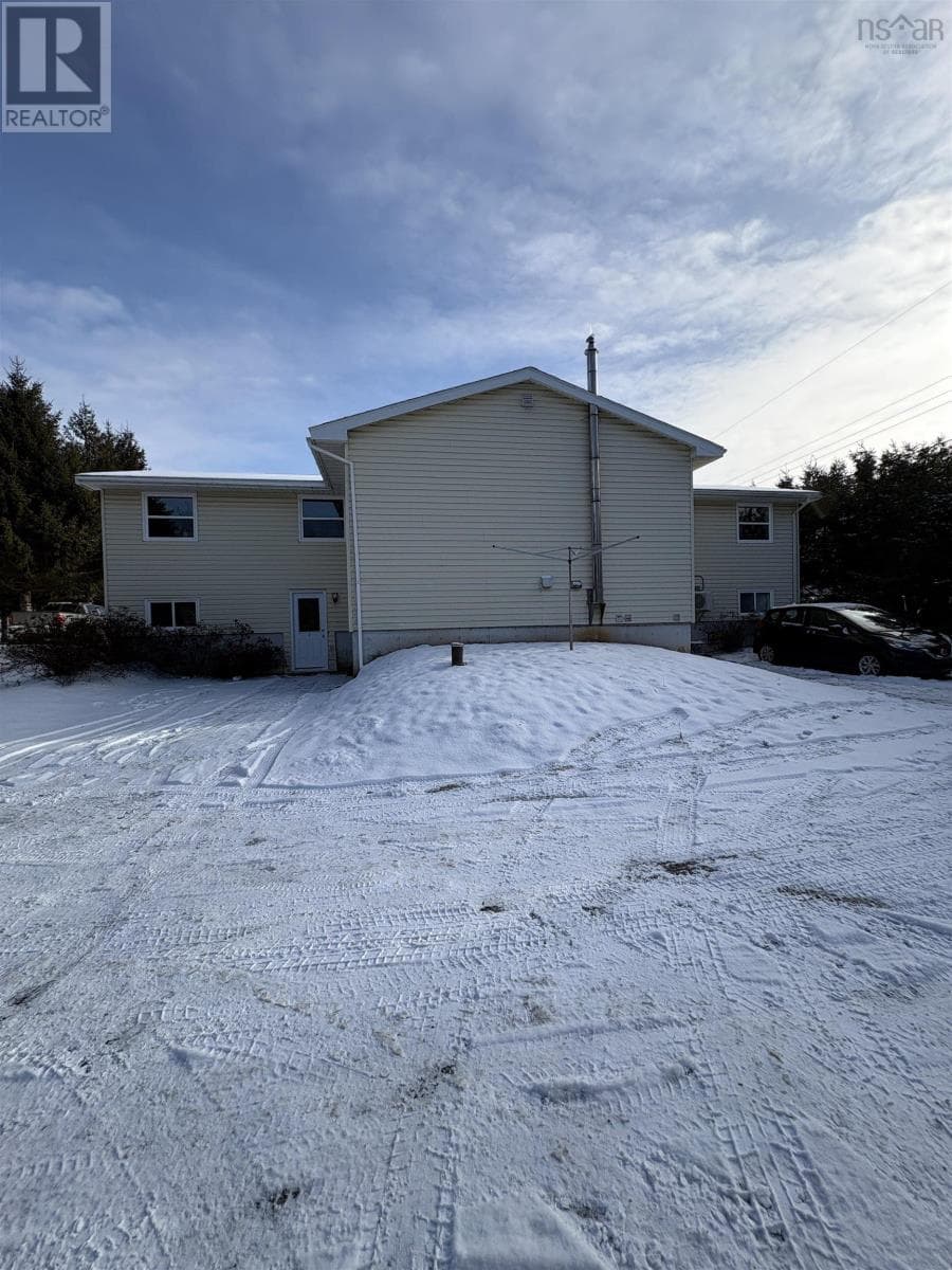 5 MITCHELL DRIVE — photo 2