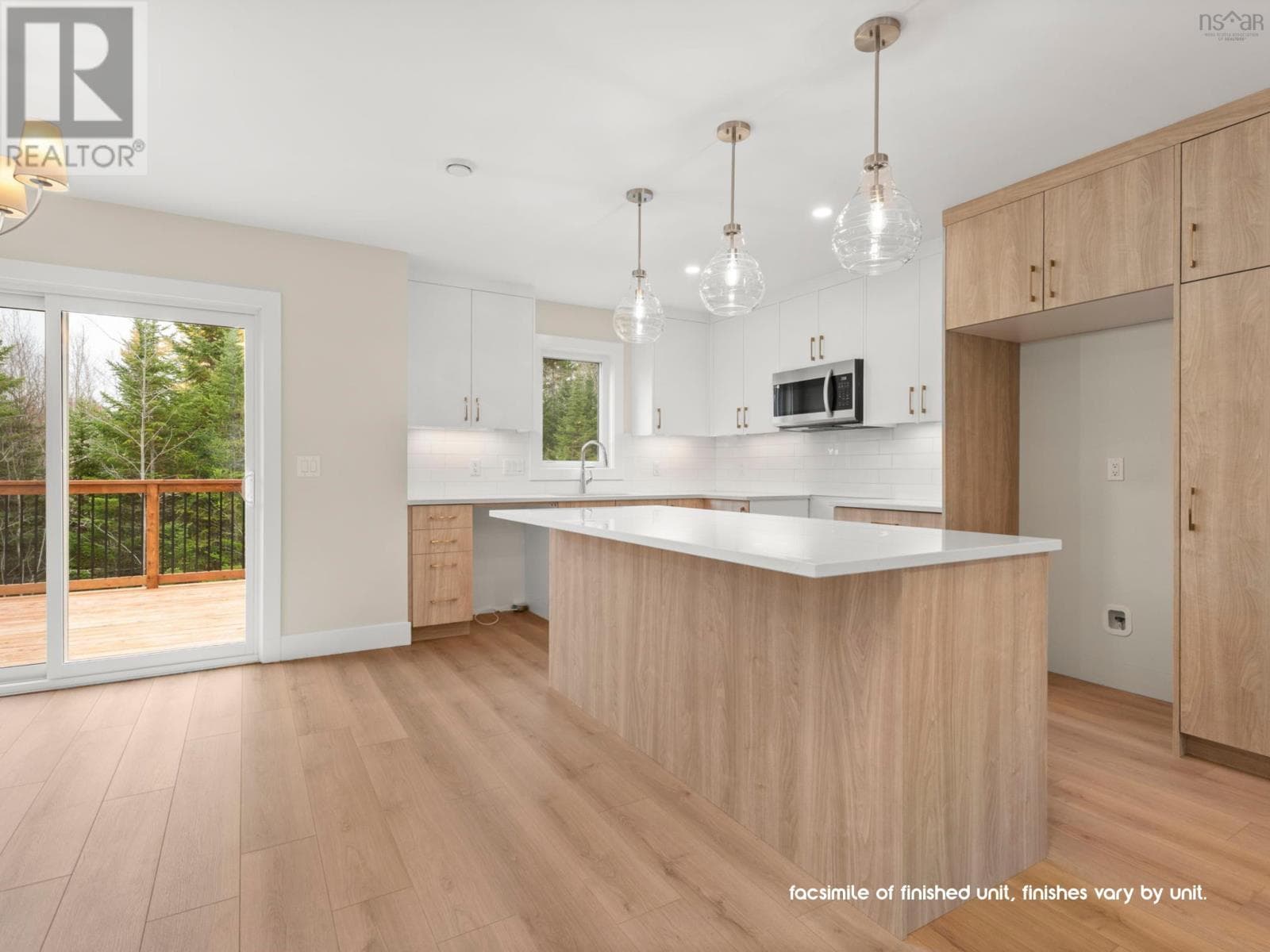 L038B 43 LEW CRESCENT — photo 4