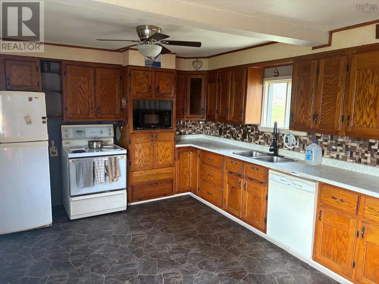 3741 HIGHWAY 289 — photo 2