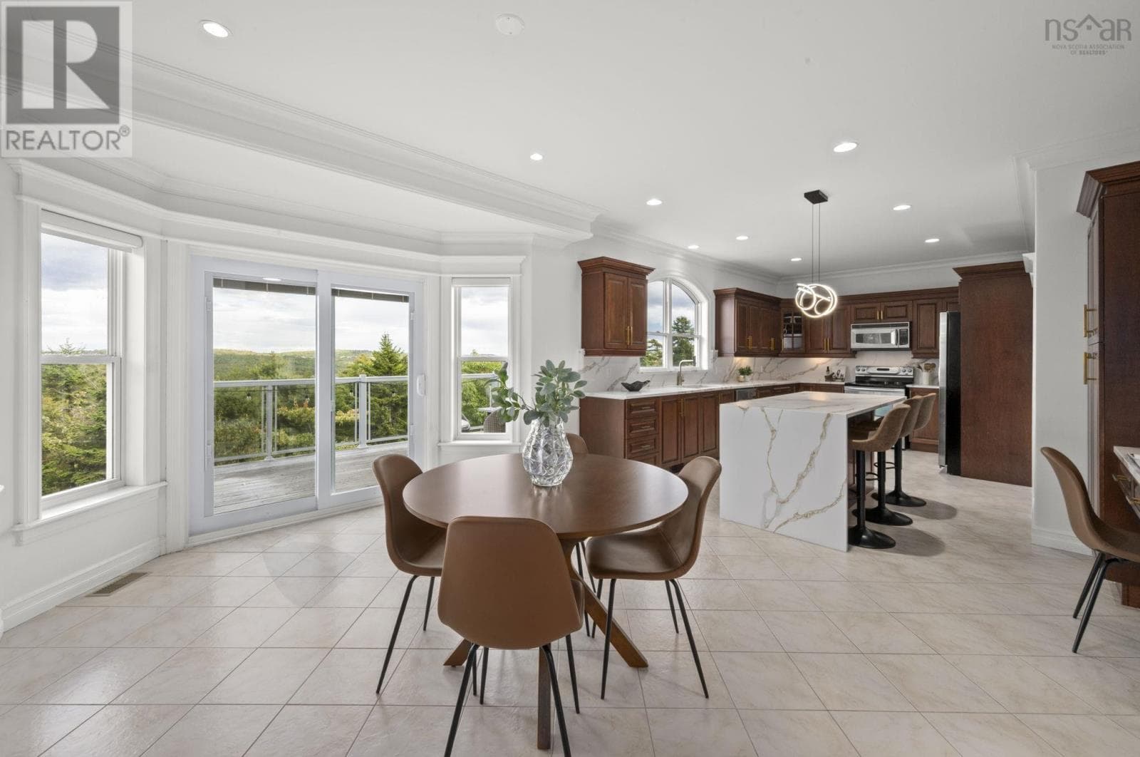 24 VANIER WAY — photo 5