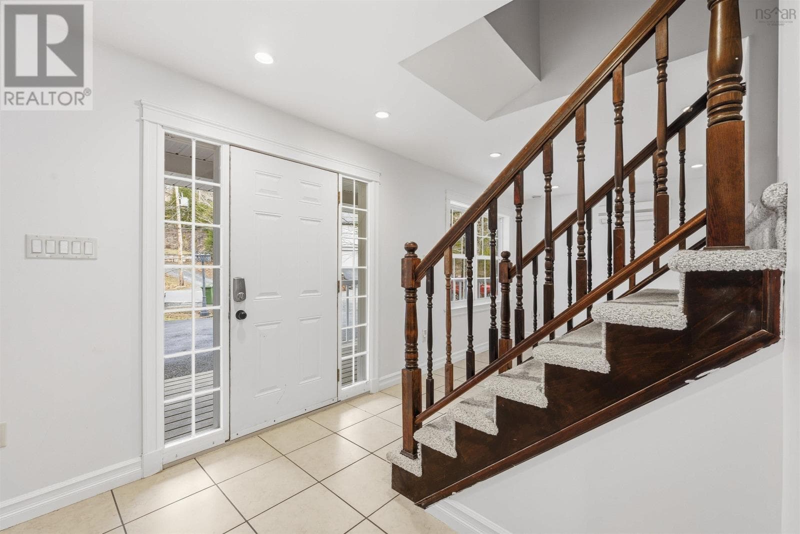24 GILBERT STREET — photo 3