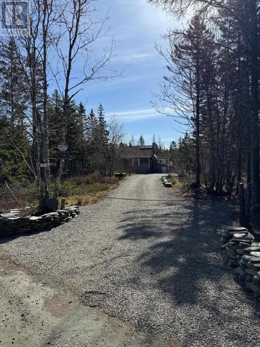 114 CASEYS TRAIL in 