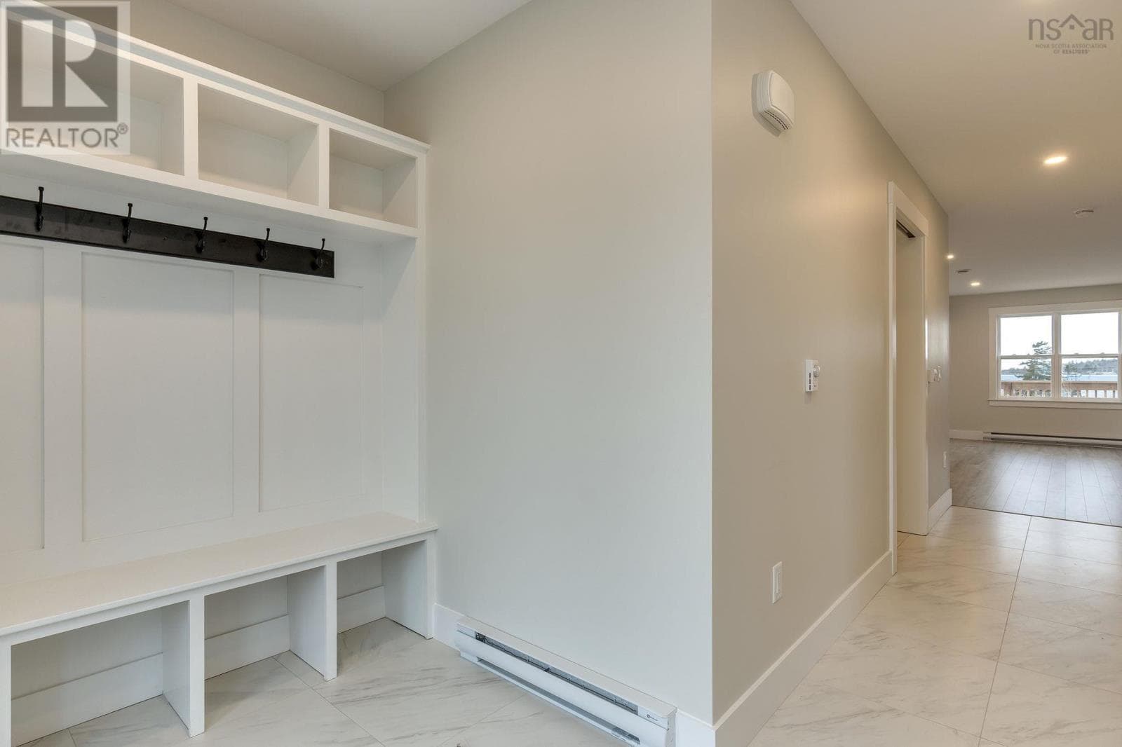 127 FLATROCK CRESCENT — photo 5