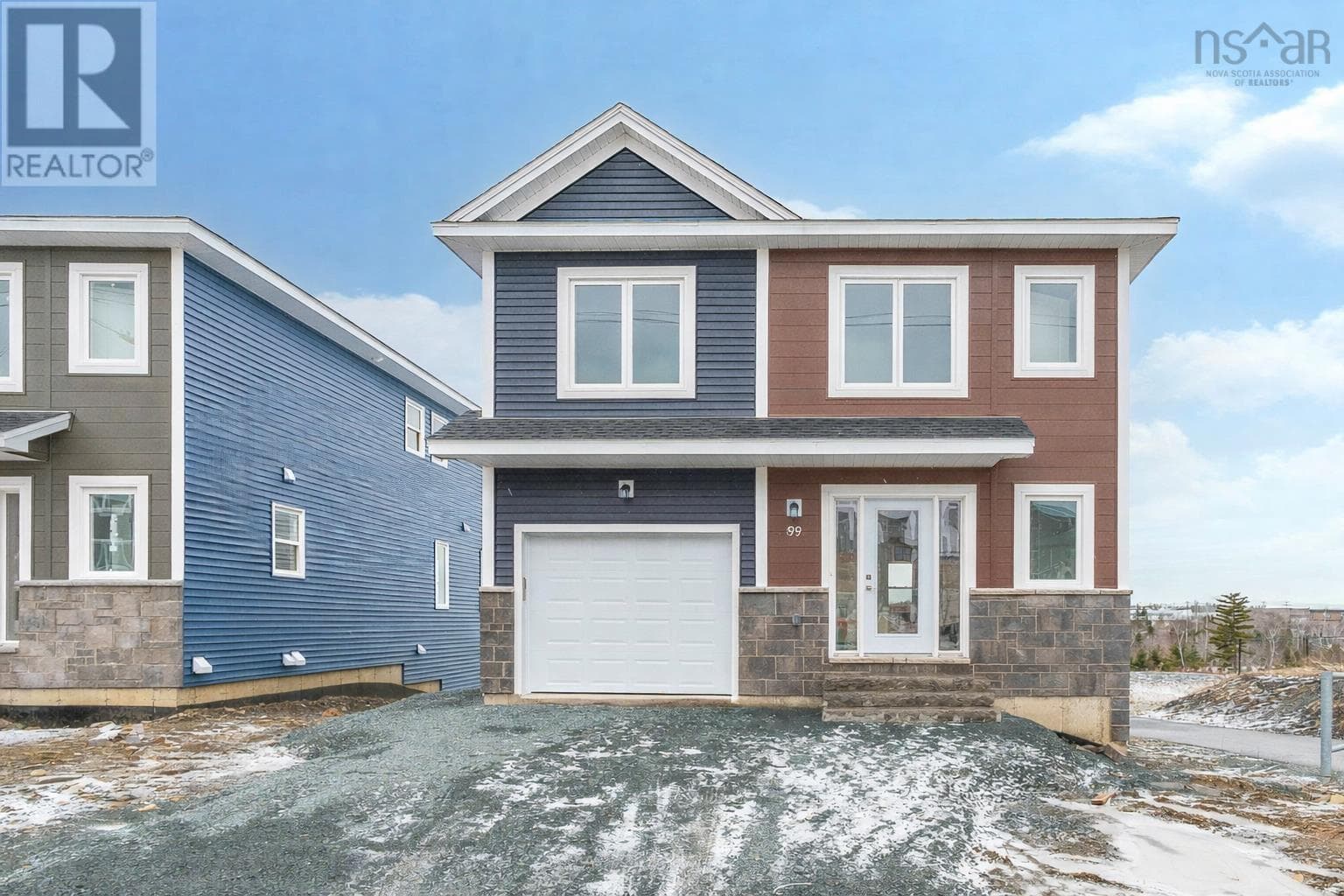 127 FLATROCK CRESCENT in BEECHVILLE