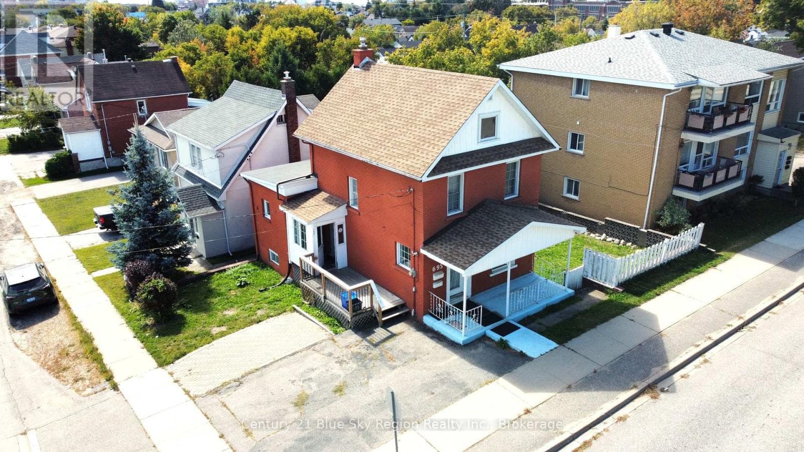 695 HIGH STREET — photo 3